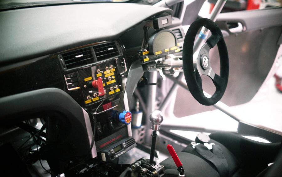 Интерьер Proton Suprima S R3 2014 года  (фото 4 из 4)